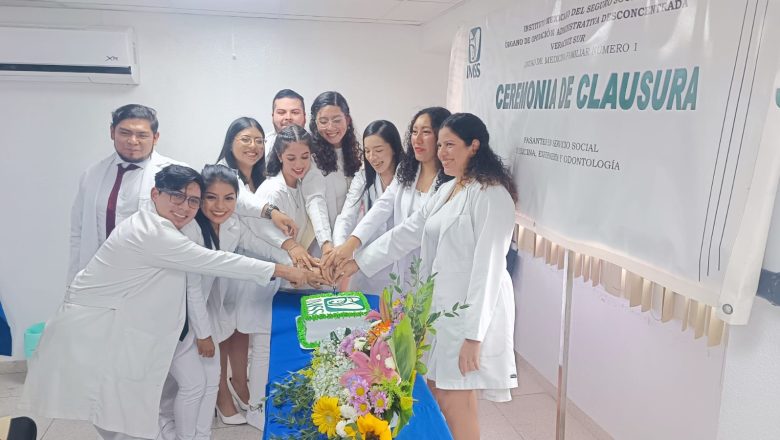 Egresan 122 nuevos médicos especialistas del IMSS Veracruz Sur.